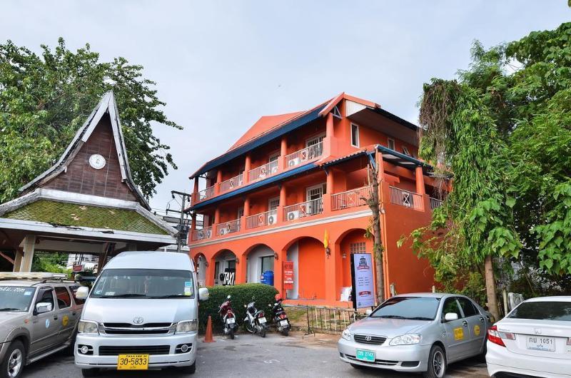 The Orange Pier Guesthouse Ban Bang Chak  Luaran gambar